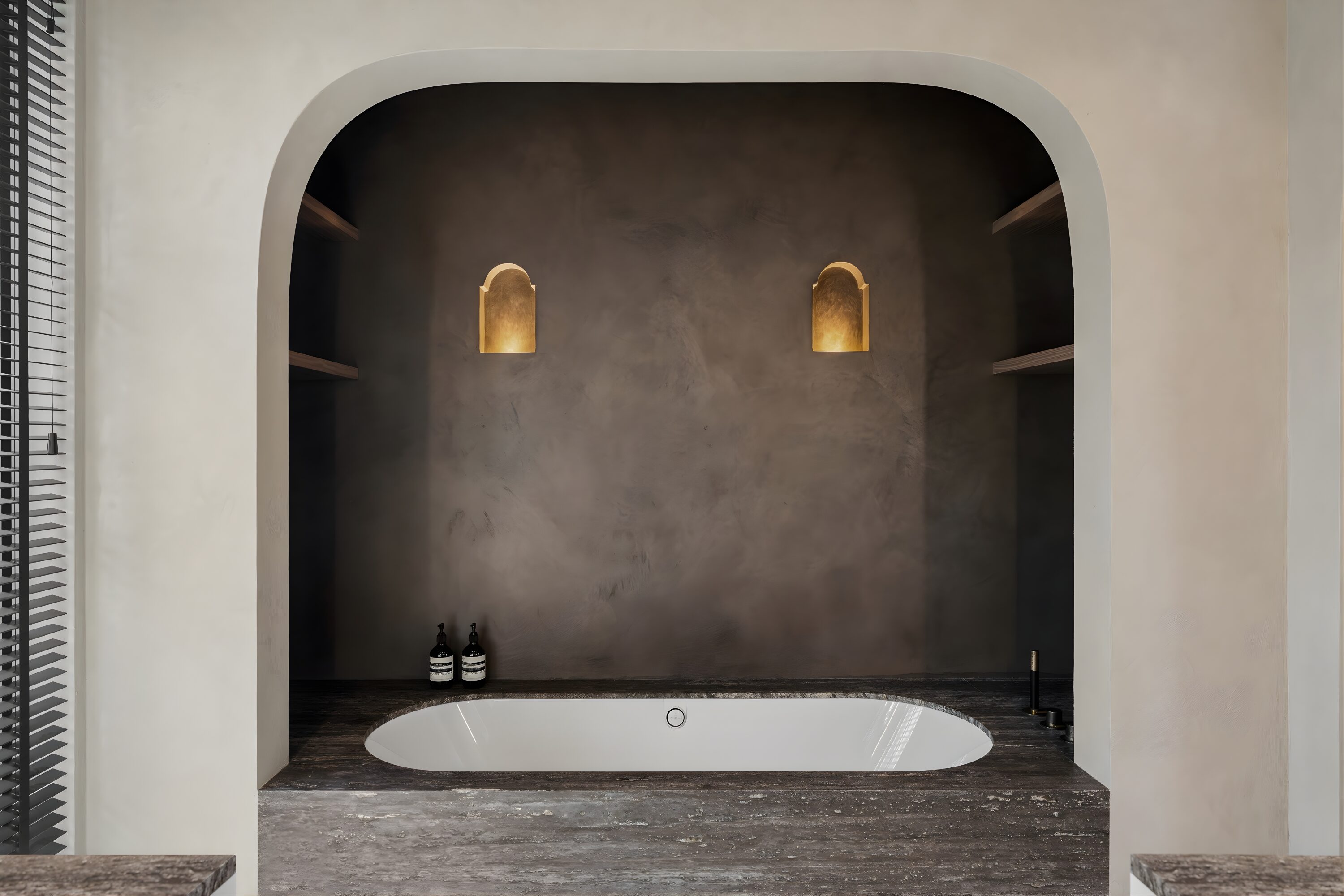 lichtprojekt_Moor 4 - brick in the wall