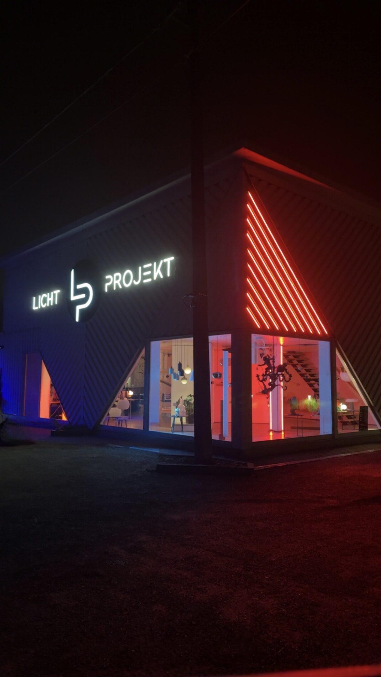 CjYKMlNuYXBjaGF0LzEzLjM3LjAuNDYgKGlQaG9uZTE3LDE7IGlPUyAxOC40LjE7IGd6aXApIAI=